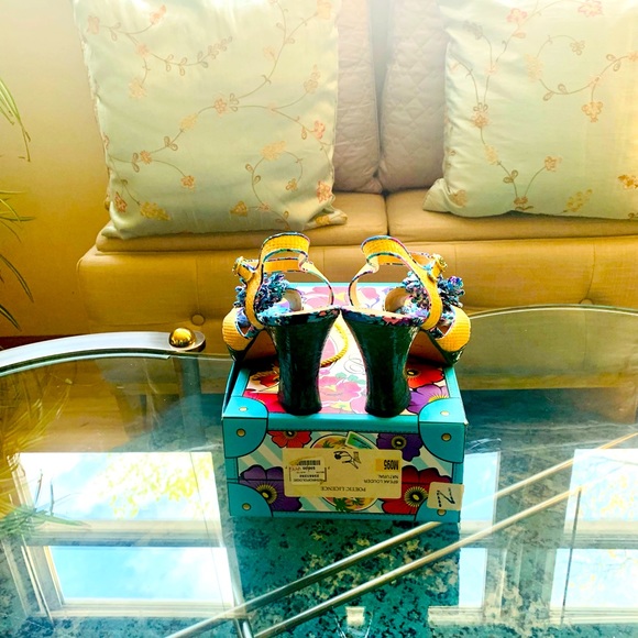 ✨ Antrhopologie✨ Raffia Chunky Sandals W/Corked Heels & Floral Accent - Picture 4 of 16